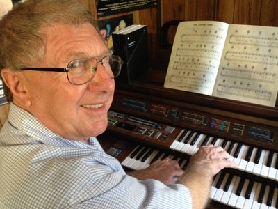picture - poppa on organ